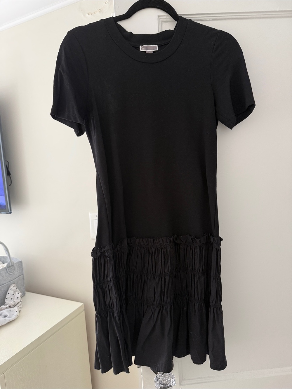 Chelsea28 Black Short-Sleeve Tiered Dress